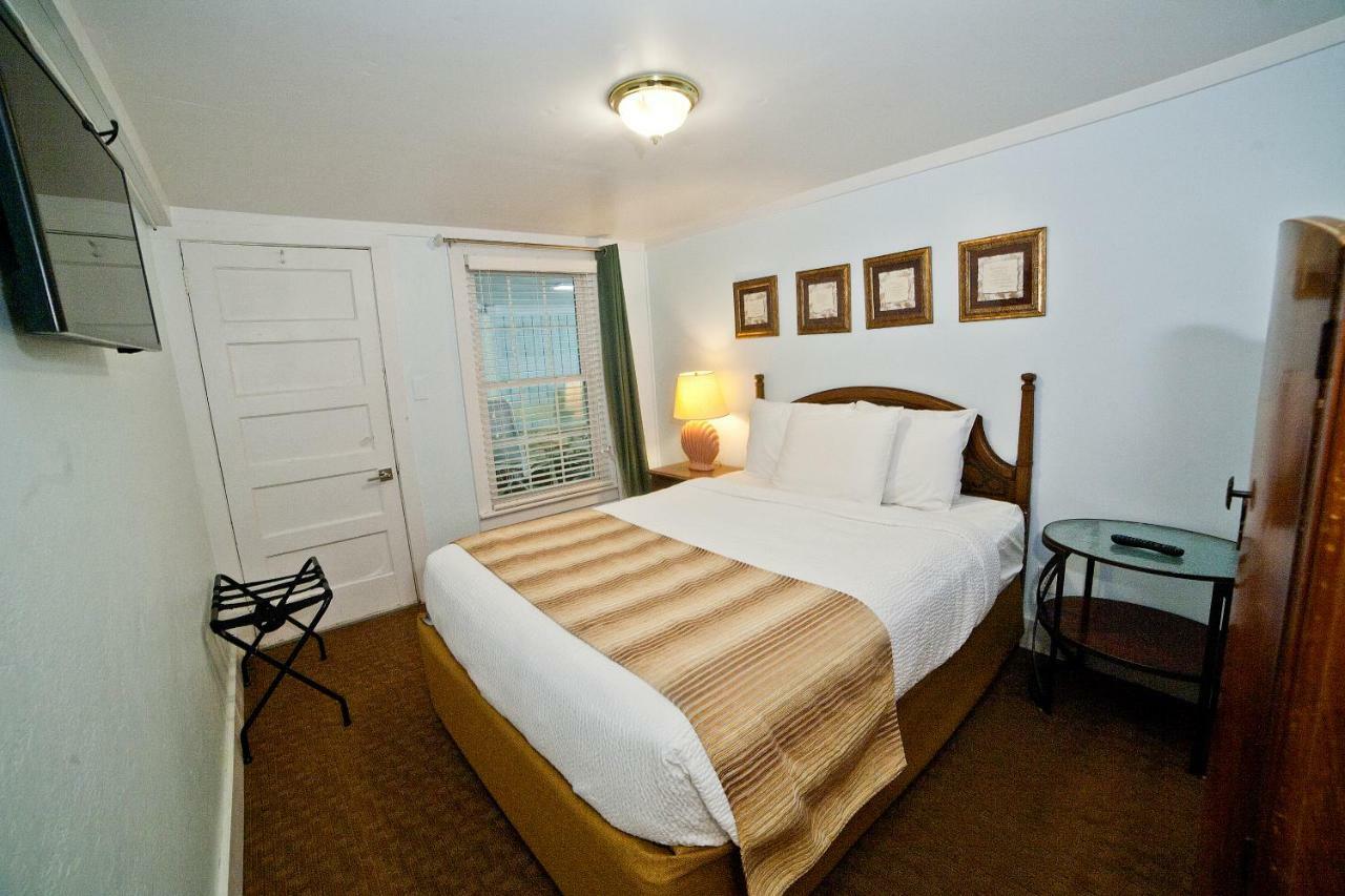 Georgianne Inn & Suites Check In 212 Butler Ave Tybee Island Ngoại thất bức ảnh